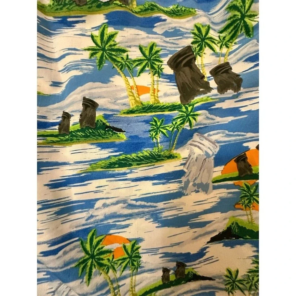 CSTL Men's Hawaiian Shirt L Tiki‎ Graphic Print Short Sleeve Casual